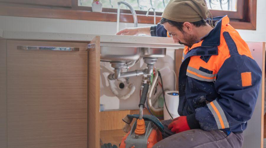 Professional expert plumbing services in Farley, IA